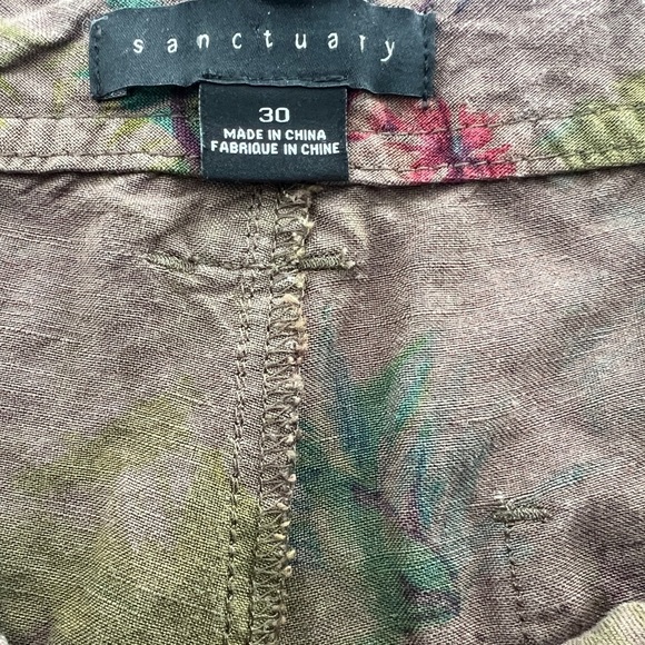 Sanctuary Anthropologie Women’s Linen Blend Floral Utility Shorts Army Green - Picture 2 of 5
